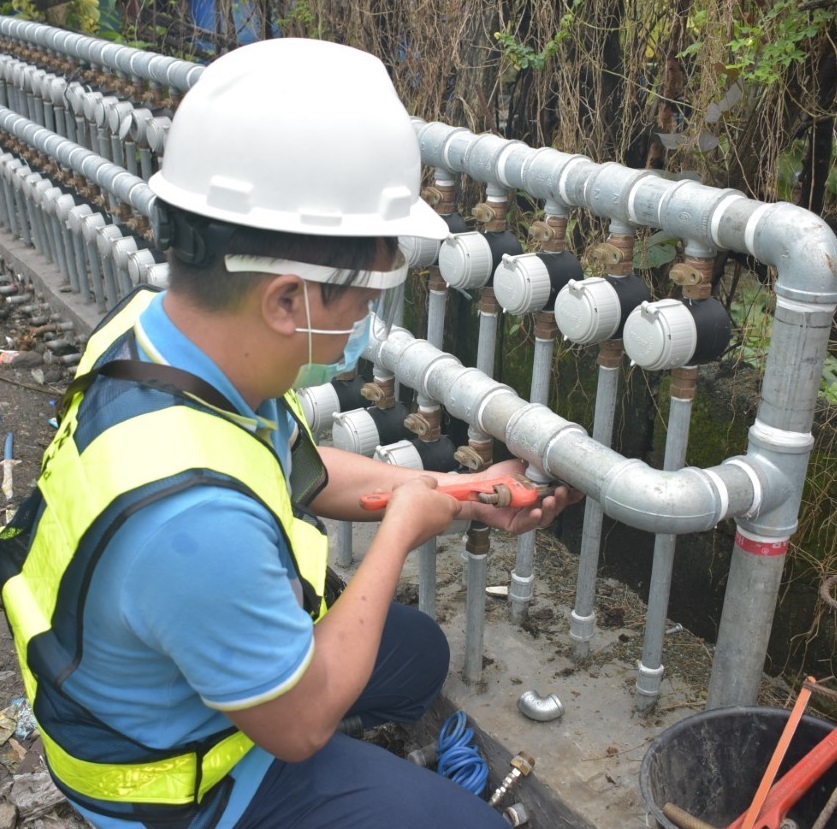 Maynilad personnel